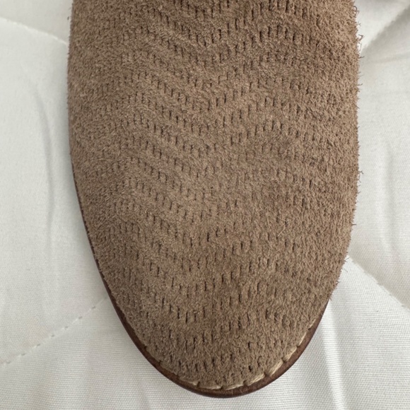 Lucky Brand Versatile Boot - Picture 6 of 6